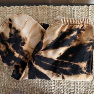 EUC - Edikted tye dye sweatpants size XS